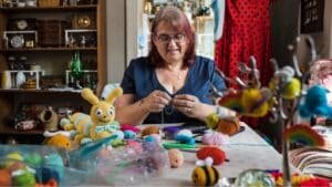 15-indoor-hobbies-for-women-over-60-|-sixty-and…