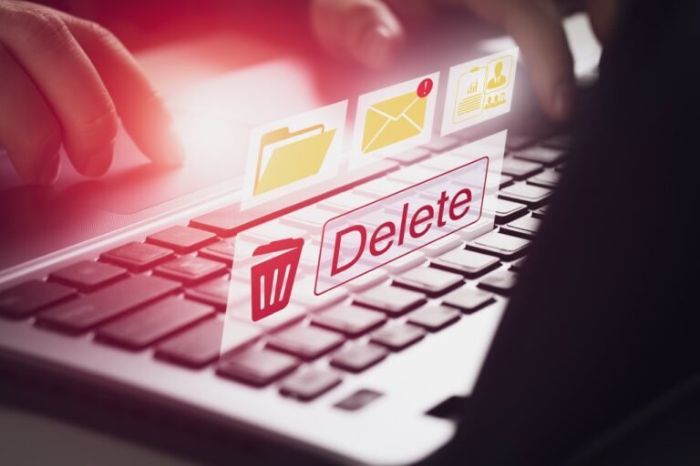 ask-the-techspert:-your-guide-to-digital-decluttering-–-senior-planet-from-aarp