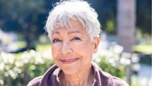 5-hidden-brain-damaging-toxins-every-woman-over-50-should…